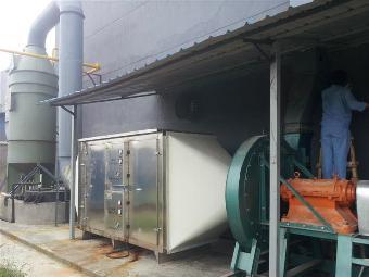 鄭州樸華科技工程師現場維護設備