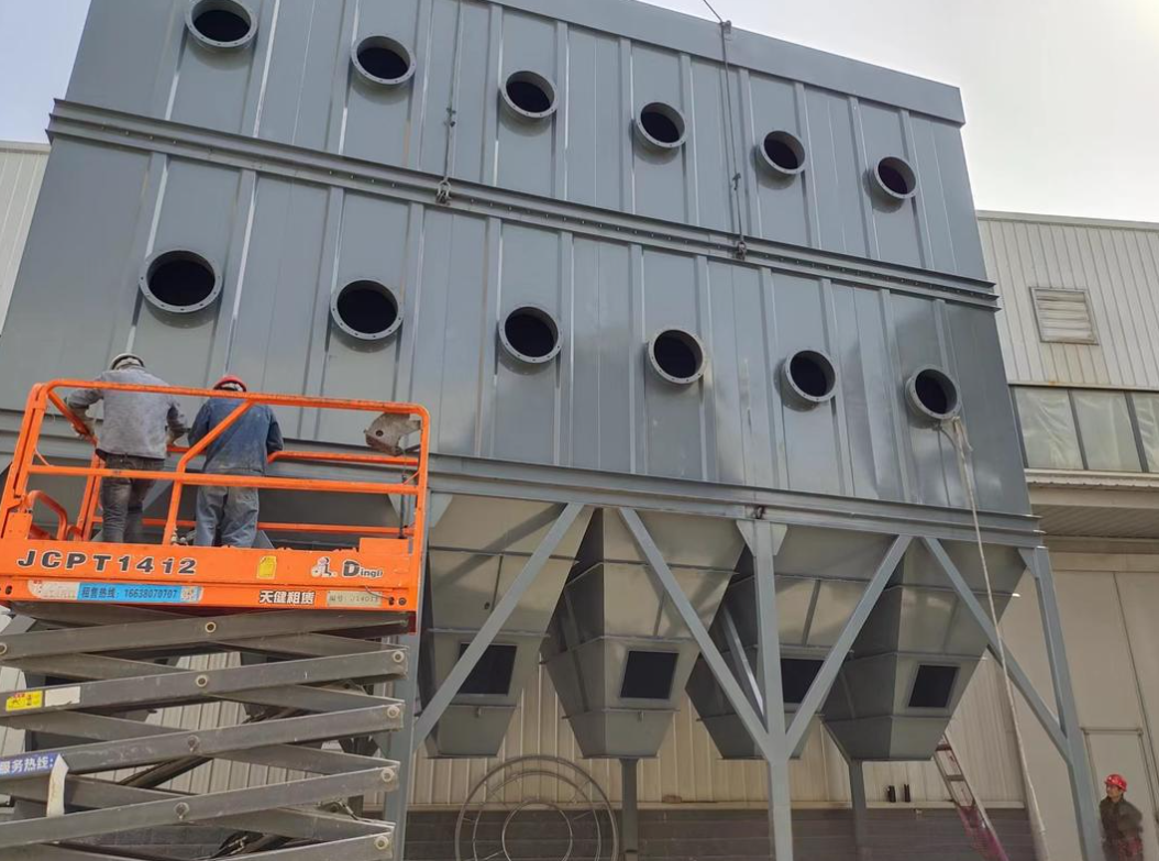 樸華科技定制化除塵器安裝現場